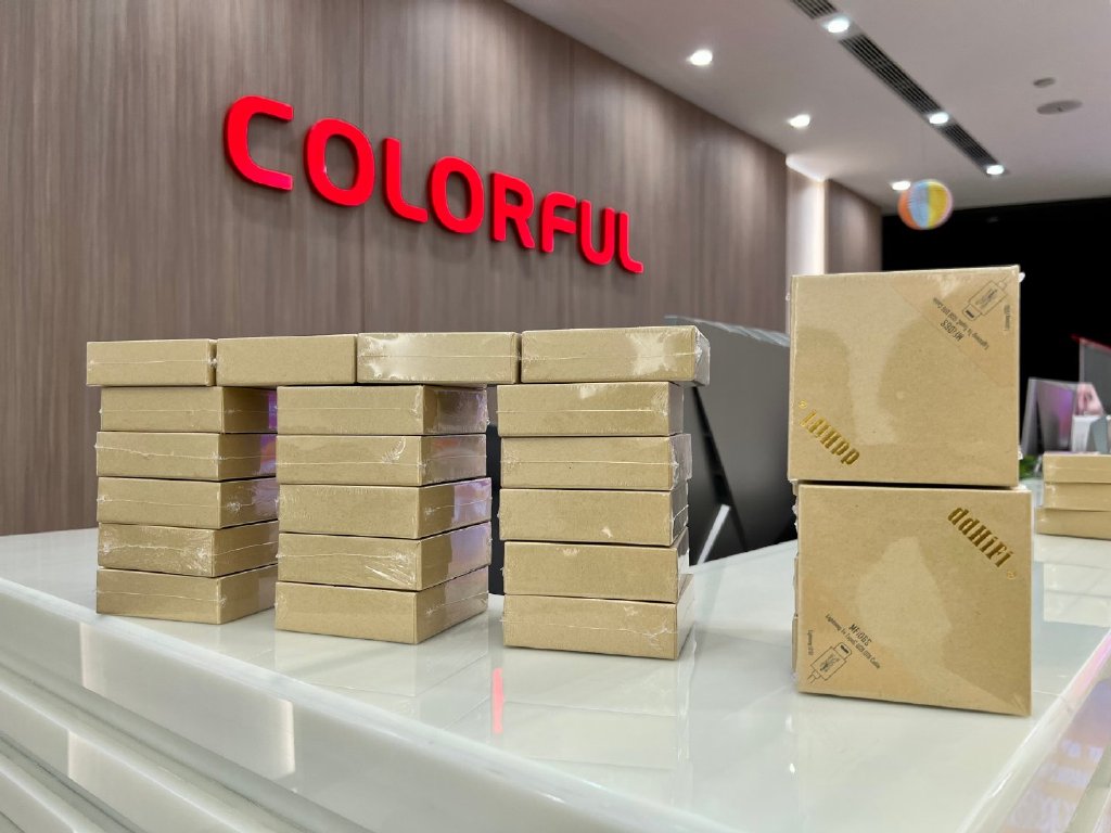 ddhifi_com's tweet image. On the initial release of #Colorfly USB DAC CDA-M1 in China, they made a special offer for the first 30 buyers who can get a free #ddHiFi Lightning Cable #MFi06S, which were soon sold out in less than 30 minutes.