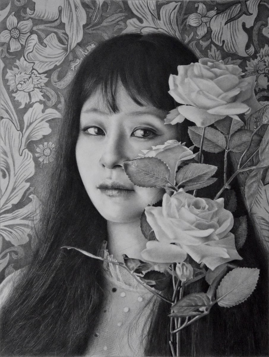 SihuaLiu's tweet photo. 《Fantasy》finished✌️~ 69x52cm;2021;Graphite onPaper😀 https://t.co/FLxoApU1lb