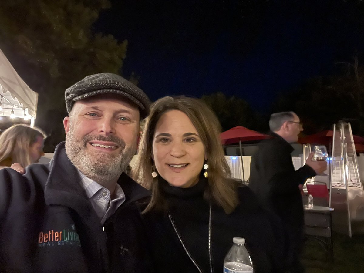 BobSimone's tweet photo. I appreciate spending time visiting with so many awesome people at another Better Living Real Estate MeetUP at La Cantina Winery in #FranklinMA. Fun seeing teammates and fellow https://t.co/ba9QvvViqA members. The wine was fantastic too! #LoveMyJob #BetterLivingRE #LSNPros https://t.co/AXANs1wgNL
