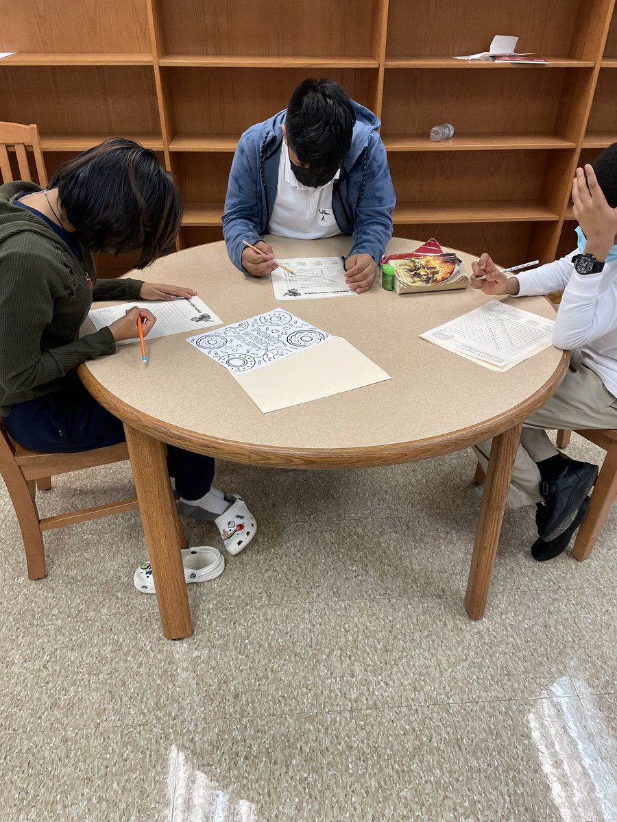 21st Century Program began this week  🙂<a href="/RPCS369/">Rosa Parks Community School</a> students are having a great time doing various activities: chess, books&amp;movies,board games, homework help, knitting, boxing, coding, just to name a few!  @twesley777 <a href="/jchuy15/">jchuy</a> <a href="/debraprinc/">debra joseph-charles</a> <a href="/Gerald_Fitzhugh/">Gerald Fitzhugh II, Ed.D. 👌🏾♦️👌🏾♦️KAY</a>
