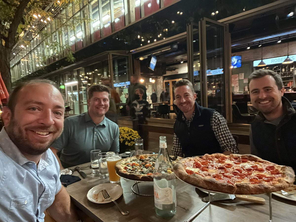 johnkriesel's tweet photo. Quick trip to Chicago for a speaking engagement so I had a chance to eat @robertspizzaco_ with some great guys. https://t.co/mKhVeD8pxA