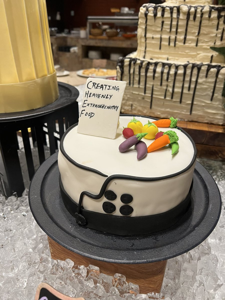 sidpatankar's tweet photo. Chef whites and hats - all edible and delicious. A lovely tribute by @JaipurMarriott to the people who feed us and make us so happy mostly all the time! I didn’t know it was #internationalchefsday until I saw this. Big shout out to every #chef out there! SVP #EQAdventure https://t.co/cvvj0XhINK