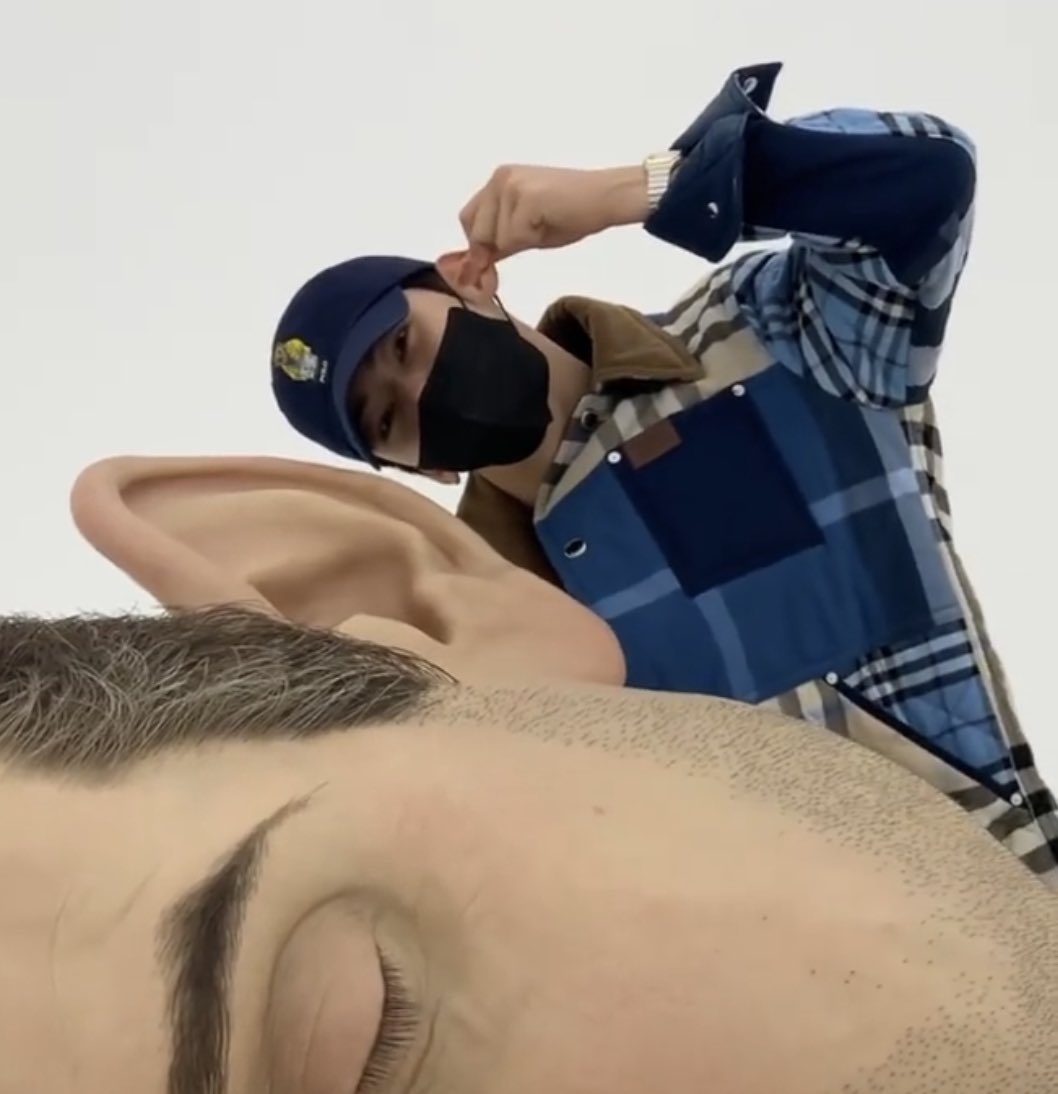 eunfolder's tweet image. he’s so cute 😭