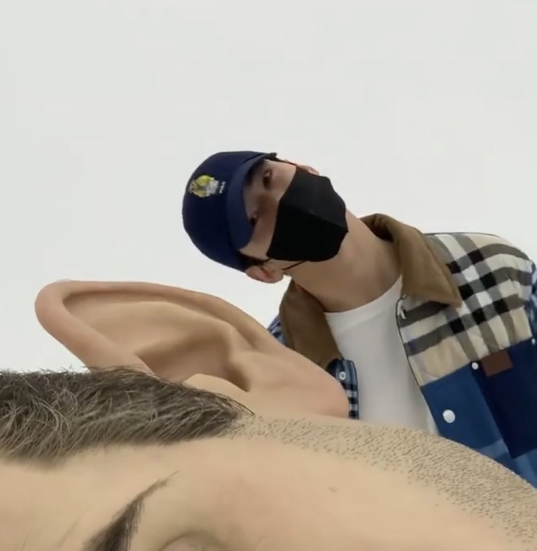 eunfolder's tweet image. he’s so cute 😭