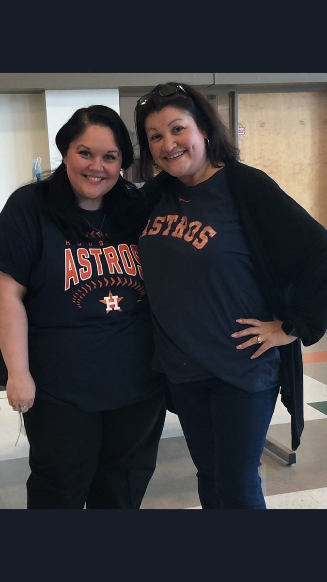 Knock those Sox off! 🧡💙
#HOUvsBOS #orangeouthisd #HISD 
<a href="/HoustonISD/">Houston ISD</a> <a href="/HISDSupe/">Mike Miles</a> <a href="/WhoAreWe_SGA/">Sugar Grove Academy Middle School</a> #GoStros 
<a href="/eztrev1/">EZTrev</a> #teacherlife #sisterlove