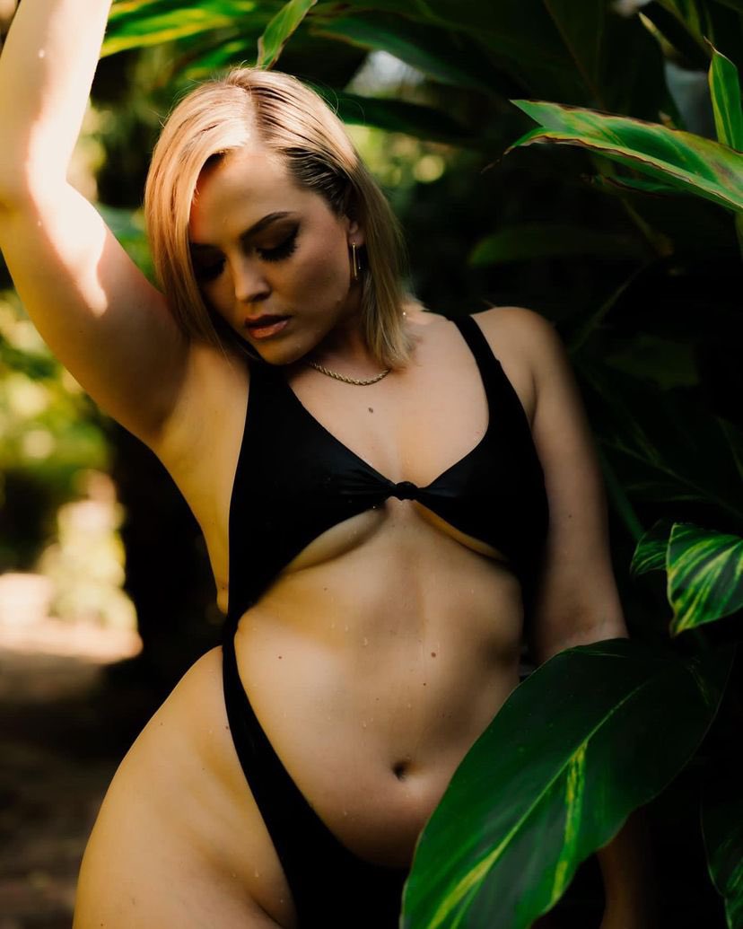 The Wild Woman has a deep love of Nature, A love for the Ancient Mother, though possibly misunderstood, it has always been in her. When she goes into the wilderness, a part of her is Soul is going home 🍑
