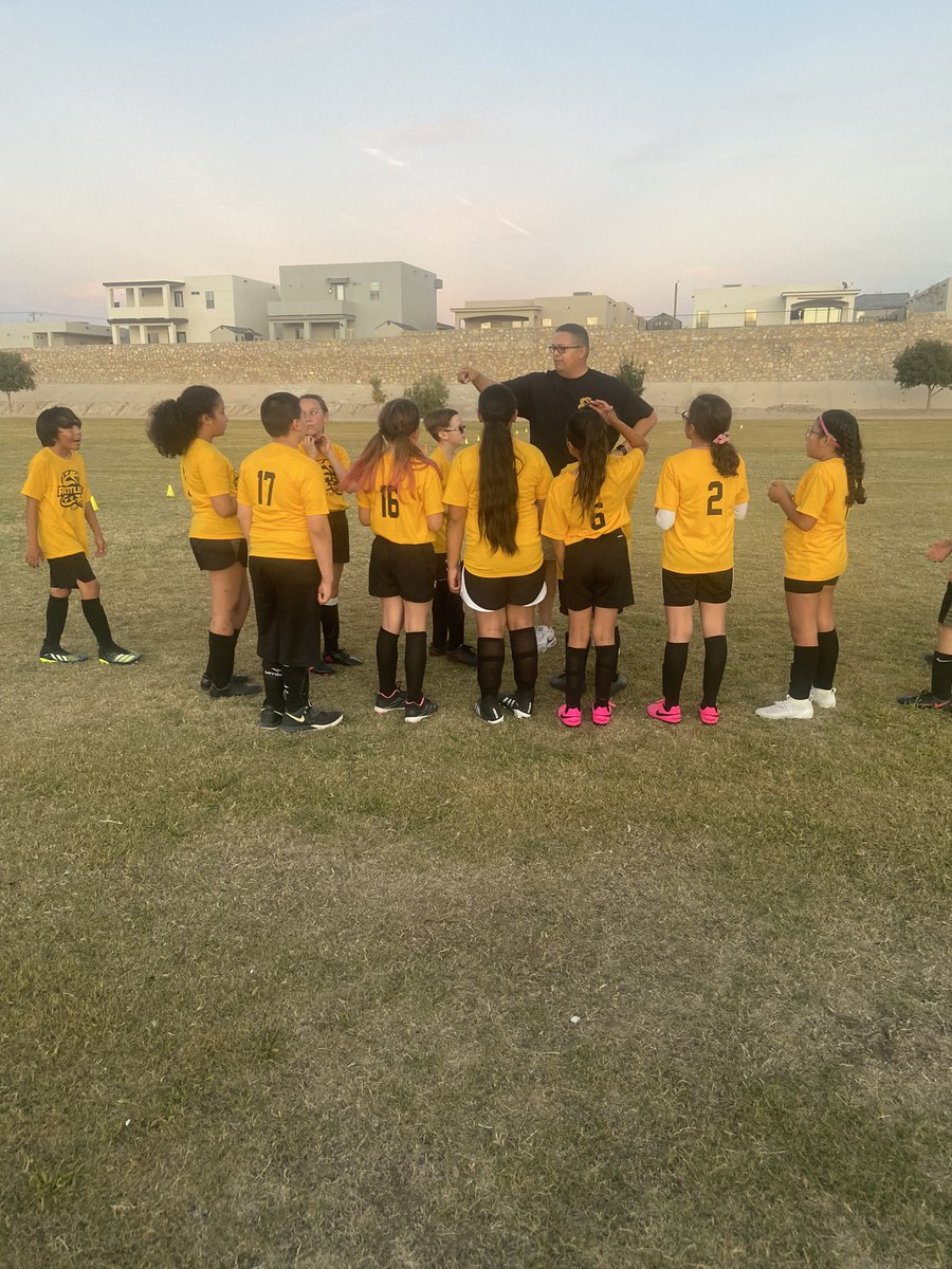 MDominguez_SISD's tweet image. Rattlers Win 6-2! #TeamSISD #ShookASCENDStogether  #VASSP @DSShook_ES