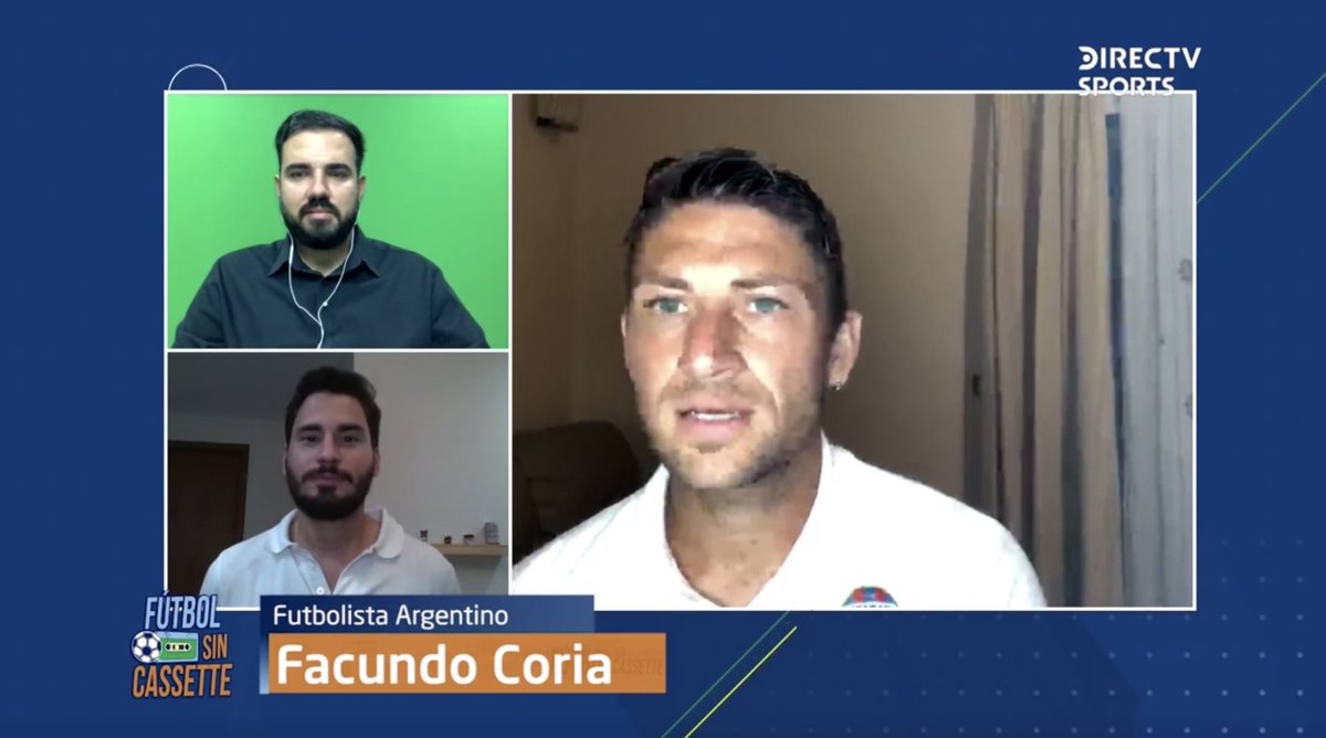DSportsEC's tweet photo. ¡@f_sin_cassette ⚽️ con Facundo #Coria 🇦🇷!
Charlamos con el exjugador de @CSEmelec, quien vistió los colores 🔵 del club ‘electrico’ ⚡️ en la temporada 2009. En total, jugó 22 partidos y anotó 3 tantos con los ‘azules’.
#FSCxDIRECTV https://t.co/idgtRgUwCG