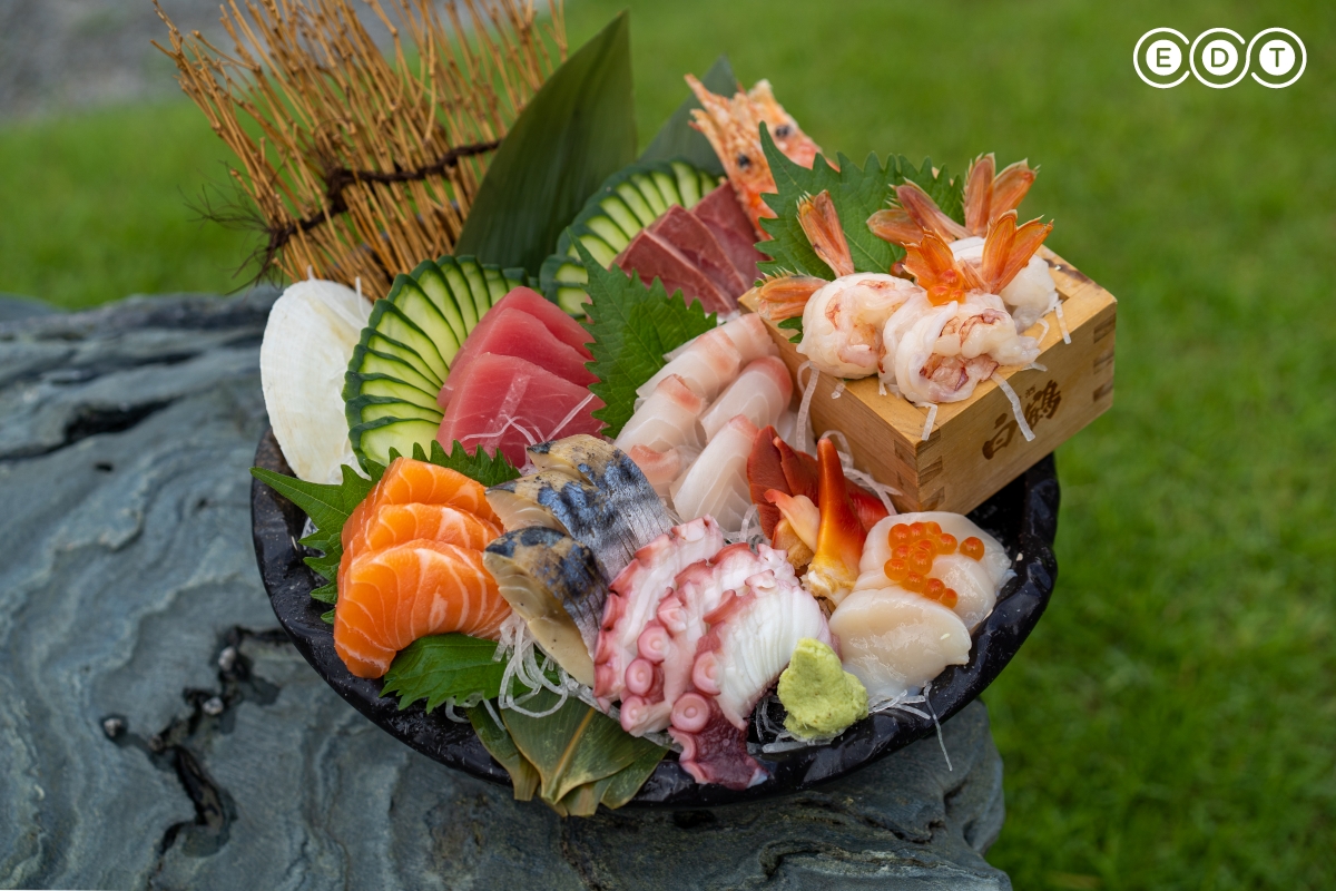 EDTguide's tweet photo. 🇯🇵ร้านอาหารญี่ปุ่นฟิวชั่น ใช้วัตถุดิบเกรดพรีเมียม ในราคาจับต้องได้ ! 🤩
อยู่ในซอยลับ ที่จะไม่ลับอีกต่อไป🤫
📍Nomimono Izakaya ราชพฤกษ์ 36
.
#edtguide #Nomimono #โนมิโมโน #ร้านอาหารญี่ปุ่น #อาหารญี่ปุ่น #JapaneseFood https://t.co/GxDDrcbydh