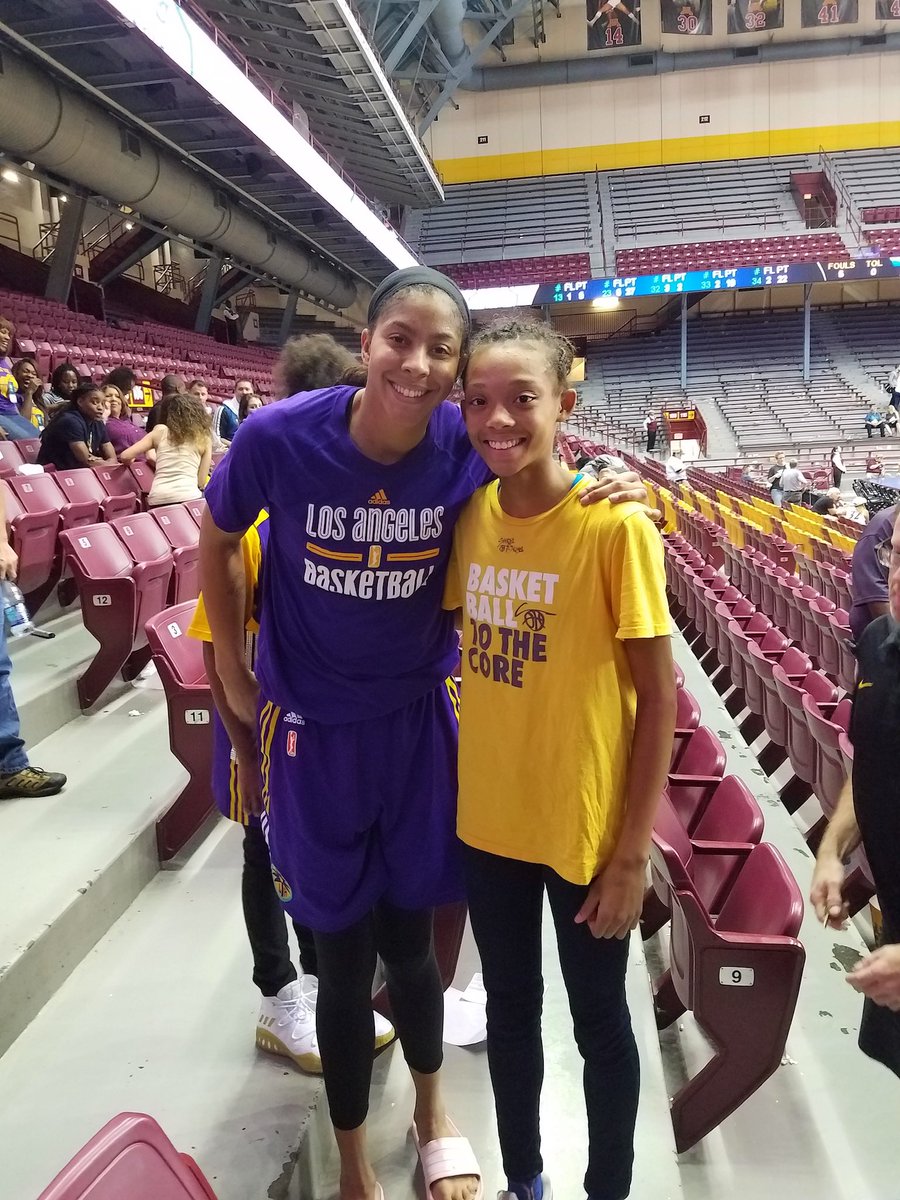 ndjakalenga's tweet photo. Mouth Peace: congrats my idol! @Candace_Parker @chicagosky #DreamInMyHead #HopeInMyHeart #IAmWarrior https://t.co/esPEWHIDta