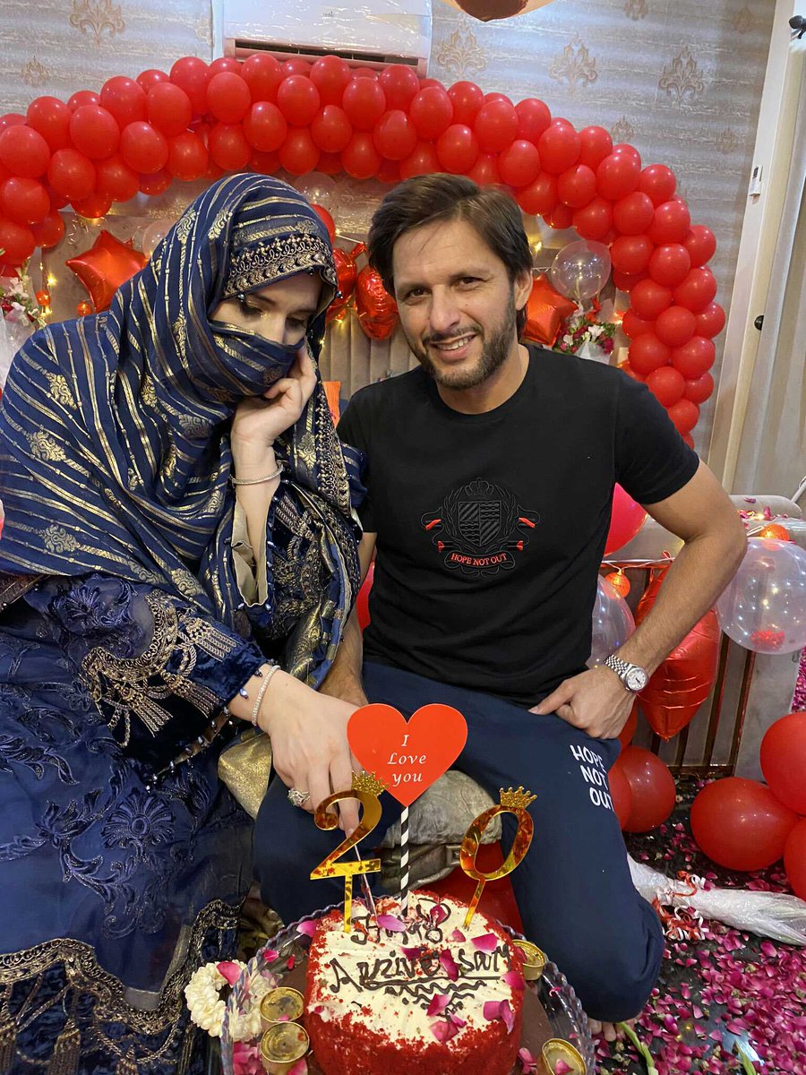 iam_Afridian10's tweet photo. Happy Anniversary 
#TwoLoveBirds😘😍
My Dearest &amp; Sweeeeeeeeeeeeetest Laala jani❤️
#StayHappytogetherforever https://t.co/a4LbYTmS30