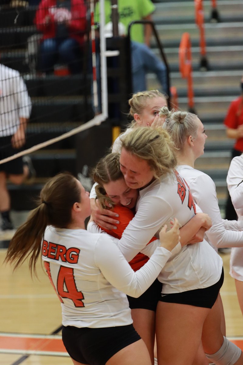 BergAthletics's tweet photo. Shout a little louder, @BergVolleyball.  
The recap of tonight's five-set win over No. 14 ONU:  https://t.co/h4M8JpPKFt
Photos courtesy of Morgan Kocher. https://t.co/PfbhNr5yfu