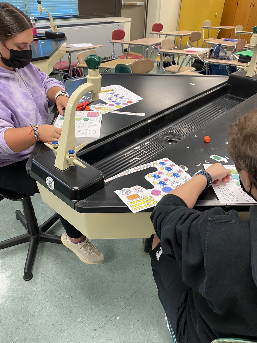 Mr_Fauci's tweet photo. Students working together to build their “Macromolecule Characters” 🦠🔬🧬 #WeArePlainedge https://t.co/ldHRagWZm1