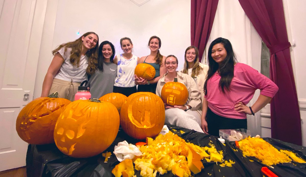 nadiahussein's tweet photo. a booooo-tiful evening carving pumpkins with @AwsOchsner 🎃👻 https://t.co/dX1HMxJGGr