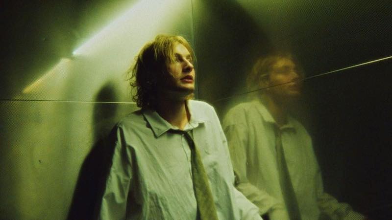 👔 <a href="/tomsverberne/">Tom Verberne</a> tries to escape the rat race in his music video for 'Tangled' 💼 cpdmn.com/2ZegGfU