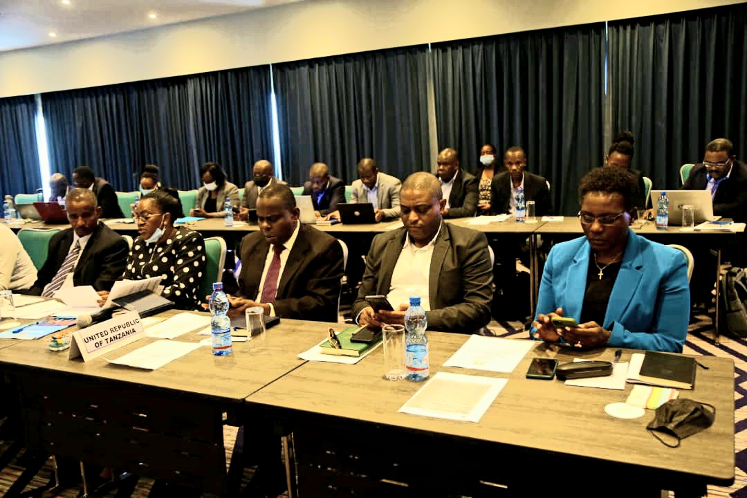 SufiQasim's tweet photo. Glad to participate in the two-day meeting of #EAC #Chiefs of #Immigration to validate #EAC #eImmigration &amp; #Labor #Migration #Policies which are geared to enable &amp; facilitate #Free #Movement of #People in the region with support from #AU-#IOM-#JLMP in #DarEsSalaam, #Tanzania. https://t.co/cGFeUdldH7