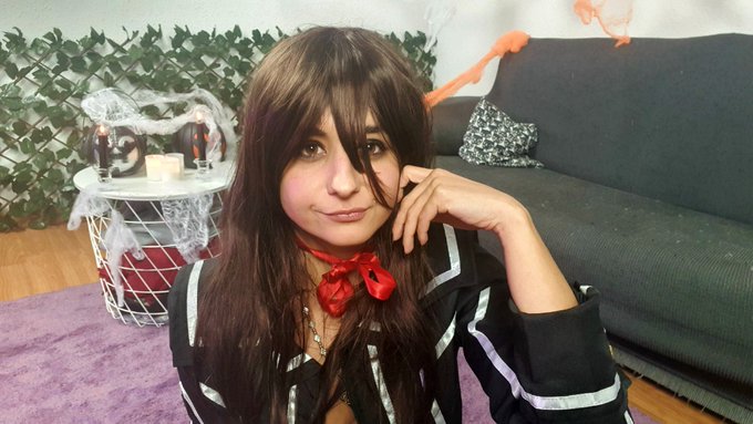 Hi Twitter, I'm filming another video! https://t.co/nlDxp9cbpp