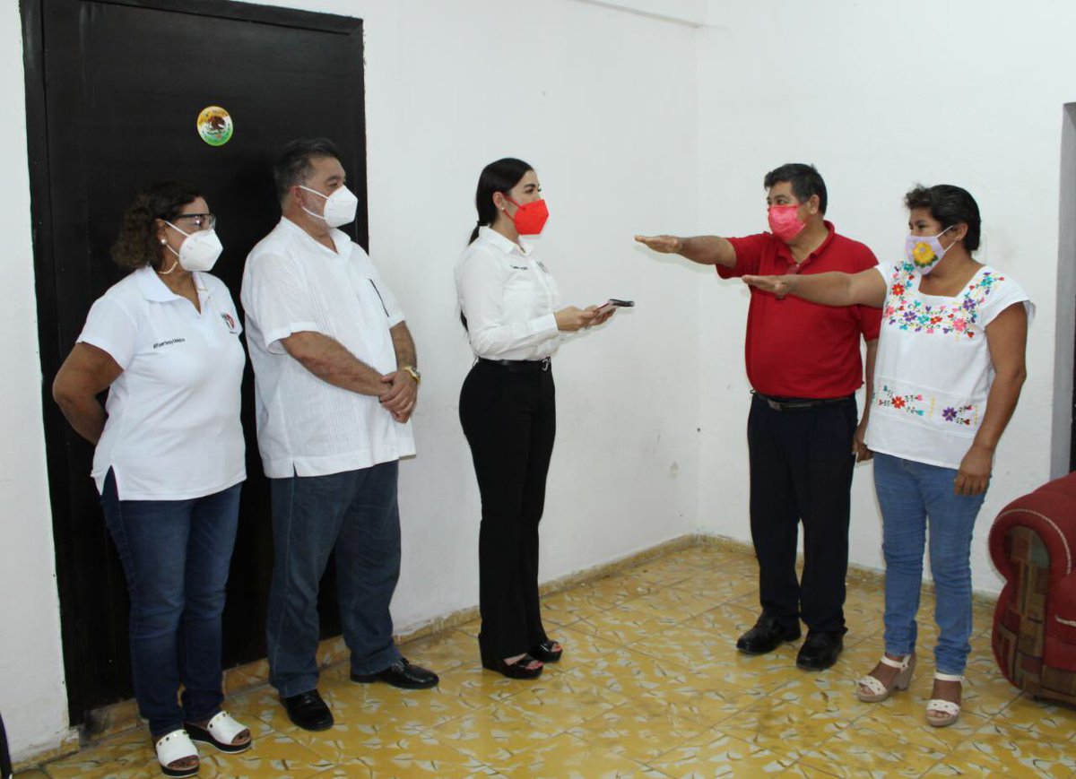 El mayor de los éxitos para Octavio Sierra Cahuich y Petrona Alonzo O´horan que hoy fueron designados Presidente y Secretaria General del Comité Municipal del PRI en José Ma. Morelos.

#Revolucionarios