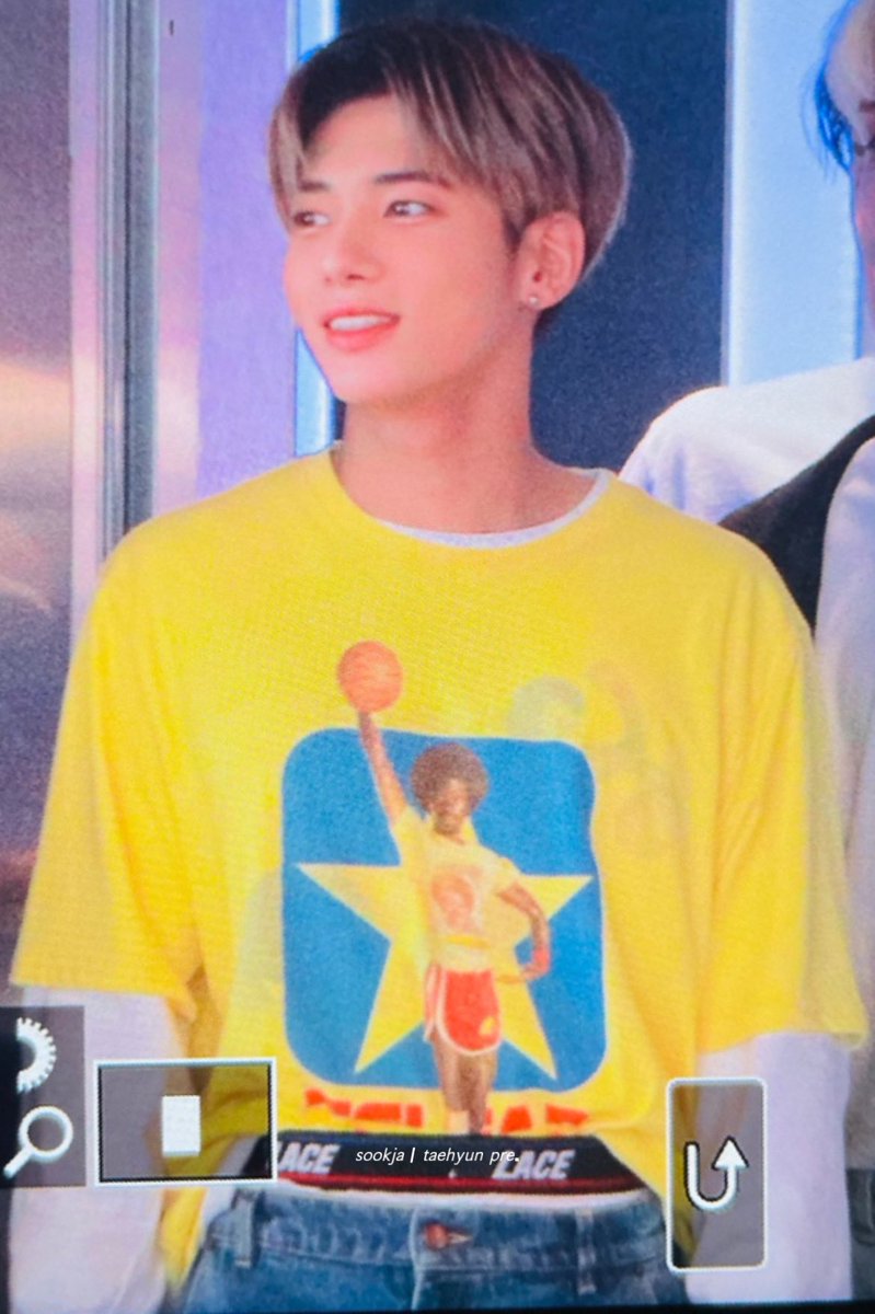 ًclosed (@kthnzones) on Twitter photo 