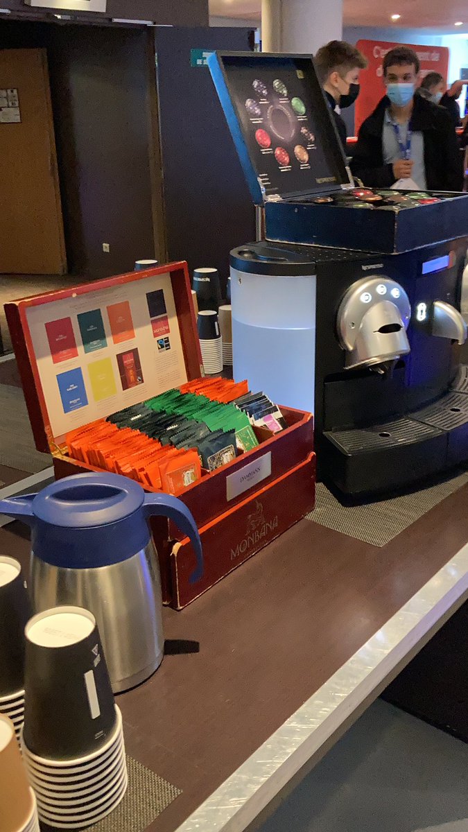 BenoitDevAngers's tweet photo. Le petit déjeuner est servi au #ForumPHP Prenons des forces pour cette journée https://t.co/dnNnTY8TBM