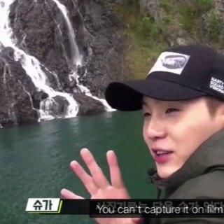 naivechaos_'s tweet photo. Yoongi describing the beauty of waterfall. 
Then you see Jhope doing some big brain work. https://t.co/aNfJxDPSO1