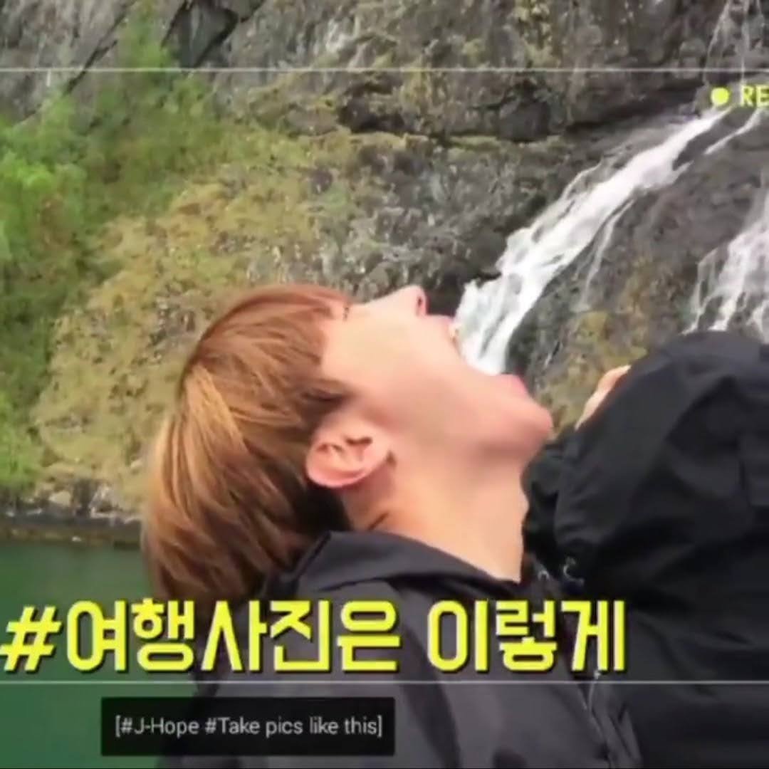 naivechaos_'s tweet photo. Yoongi describing the beauty of waterfall. 
Then you see Jhope doing some big brain work. https://t.co/aNfJxDPSO1