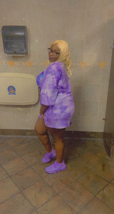 _MyShitOFFICIAL's tweet photo. 25 🦋 #HappyBirthdayToMe #issaswipe ♎️💜 https://t.co/wPmLglF6Xv
