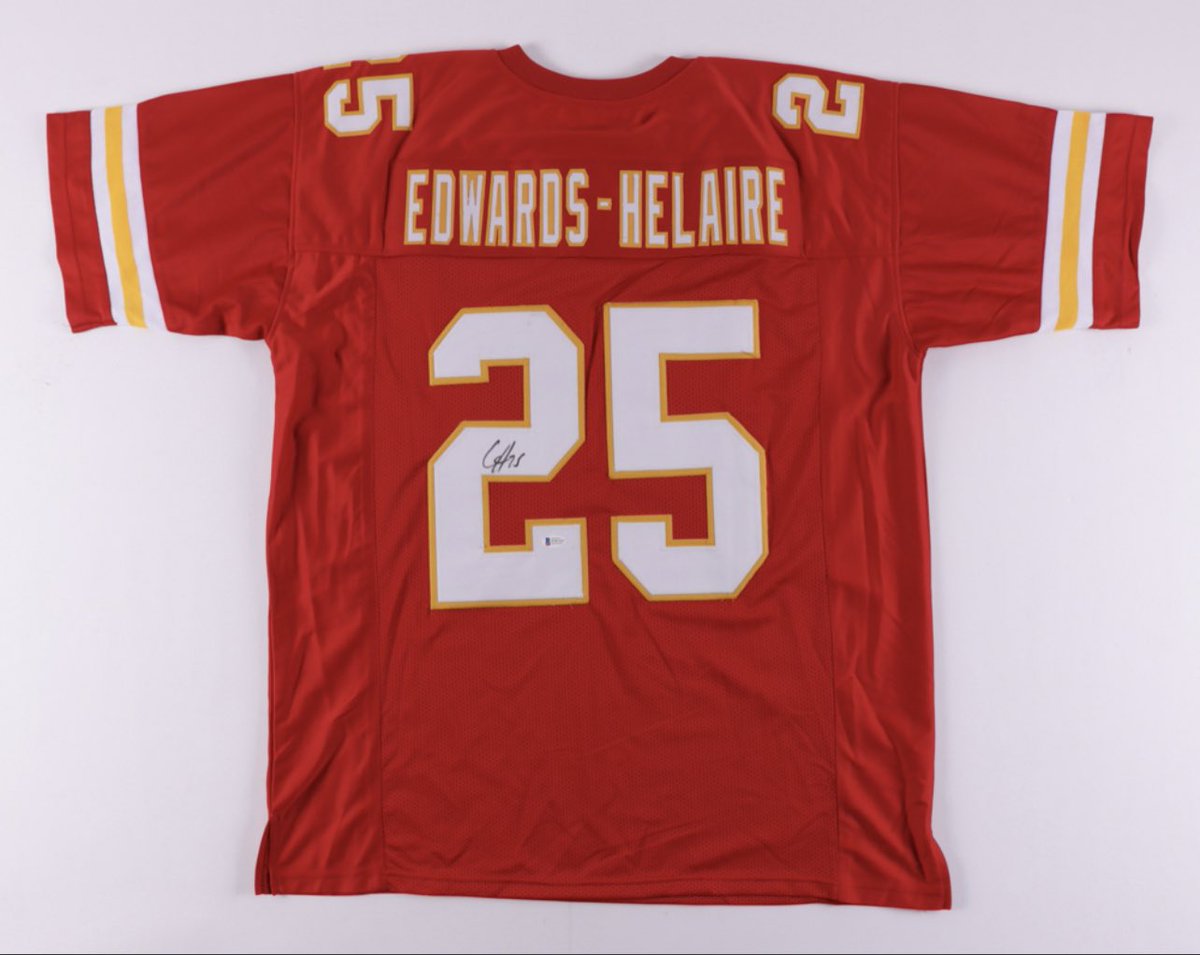 🚨ANOTHA ONE🚨

Let’s giveaway another signed <a href="/Clydro_22/">GLYDE</a> jersey!

All you need to do to enter:
1️⃣RETWEET
2️⃣FOLLOW <a href="/ArrowheadLive/">Arrowhead Live</a> 

⏳Giveaway ends 11/1 after #MNF⏳
#Chiefs | #ChiefsKingdom