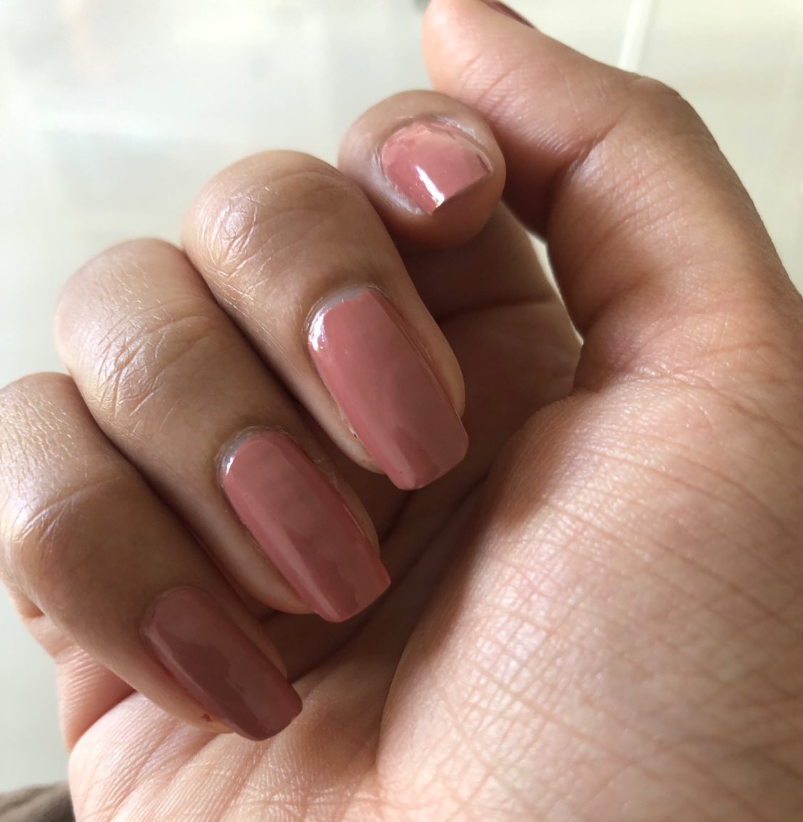 pri__no's tweet photo. Filed my nails to have that rectangle shape you see in nail extensions, but now I can only see some fancy coloured orbit chewing gum when I look at them🤐 https://t.co/e9zwmiuQa6