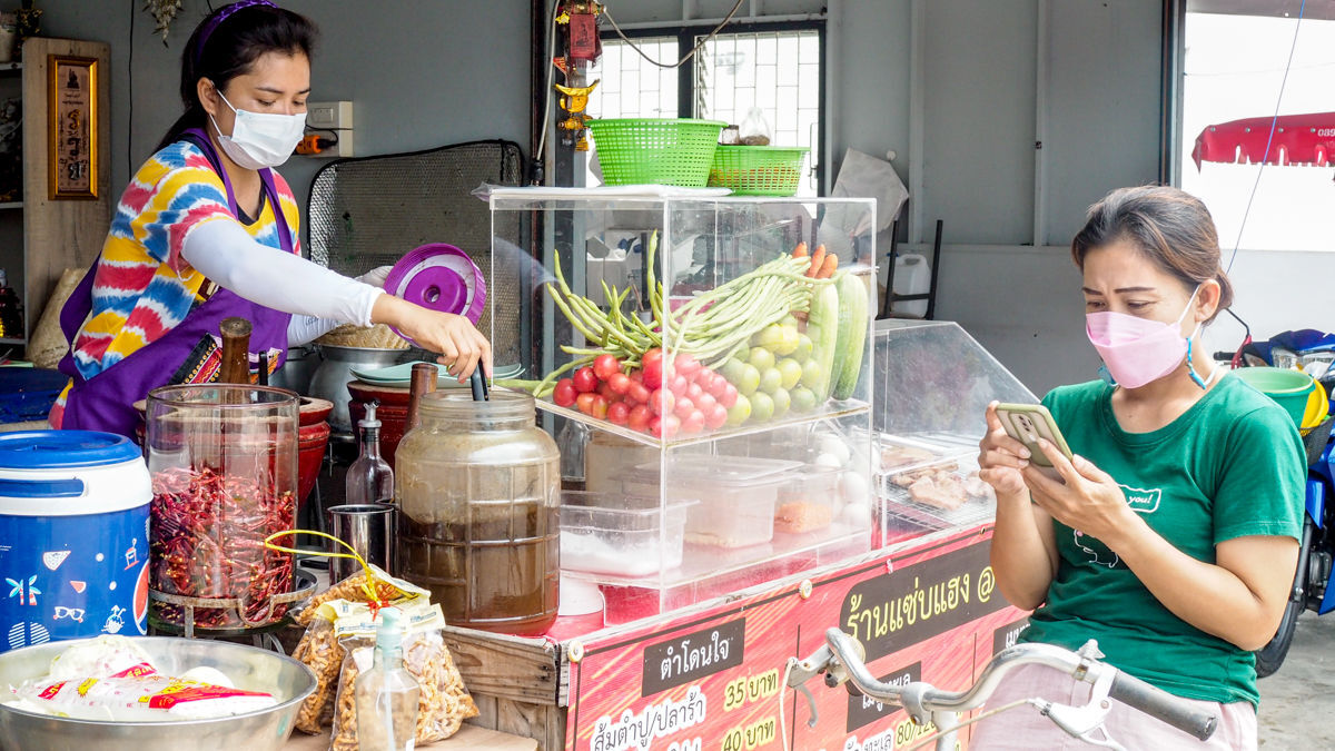 SiamAllFood's tweet photo. เมื่อเริ่มคลายล็อคดาวน์ ร้านค้ากลับมาเปิดกันอีกครั้ง ยอดขายดูแล้วน่าจะดีขึ้น เราเลยเพิ่มเตาย่างอีก 1 ชุด เตรียมเพิ่มความรู้เพิ่มเติมให้ลูกค้าด้วย เพราะเราจะอยู่เคียงข้างให้ทุกคนผ่านวิกฤตไปให้ได้ ^^ สู้สู้ ครับ

สนใจ แอด Line : https://t.co/UxrYVZZK5f หรือ สอบถาม 064-936-6983 https://t.co/xt8wLXFqls