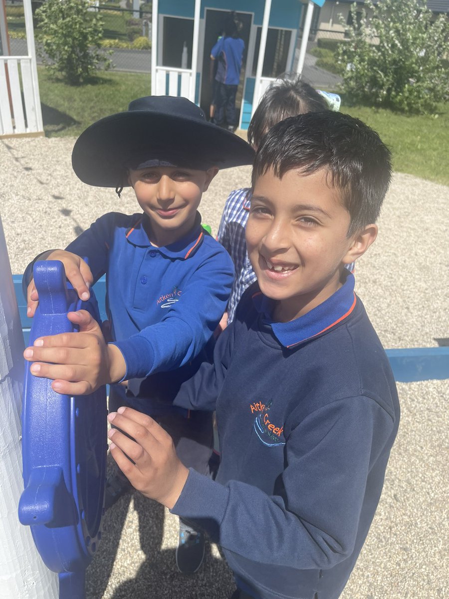 MrsLoweWheeler's tweet photo. 2A are loving being back at school and playing outside on the playgrounds!  @AitkenCreekPS https://t.co/mOK4ykPvHb