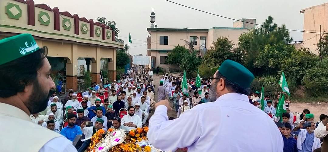 RahamdilNawaz's tweet photo. ضلعی صدر پشاور راشد محمود خان اور جنرل سیکرٹری رحم دل نواز خان شمولیتی جلسے سے خطاب کرتے ہوئے. https://t.co/m0Hw6Xjtxn