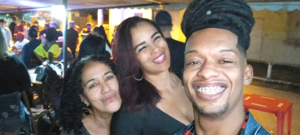Hallanzinho3's tweet photo. Família https://t.co/34fCpNu5vK