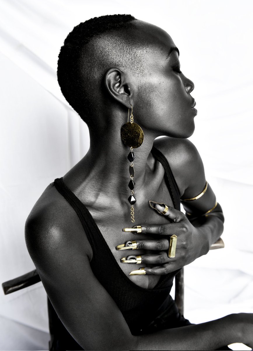 AdeleDejak's tweet photo. Little moments always makes  big memories. We are all about glam fun as we make memories. 

#Africanwoman #HandmadeinKenya #Africanfashion #Keyanbrand #Affordableluxury #africanstyle #africanaccessories #sustainablefashion #fashionafrica  #fashionaccessories  #madeinkenya https://t.co/2qCsK8yvf9