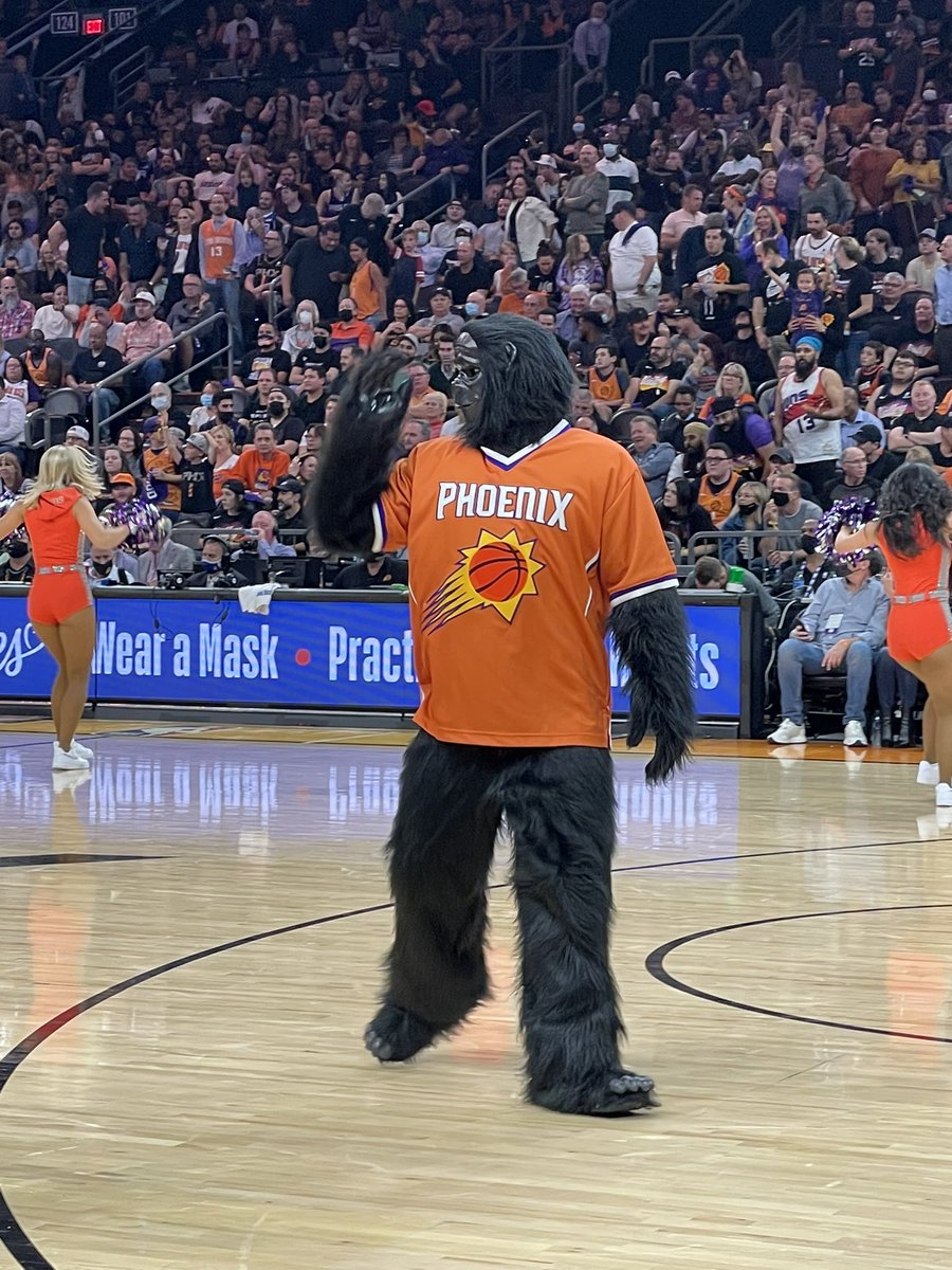 Love to see my guy @maxhoma23 with a little side hustle during off weeks.