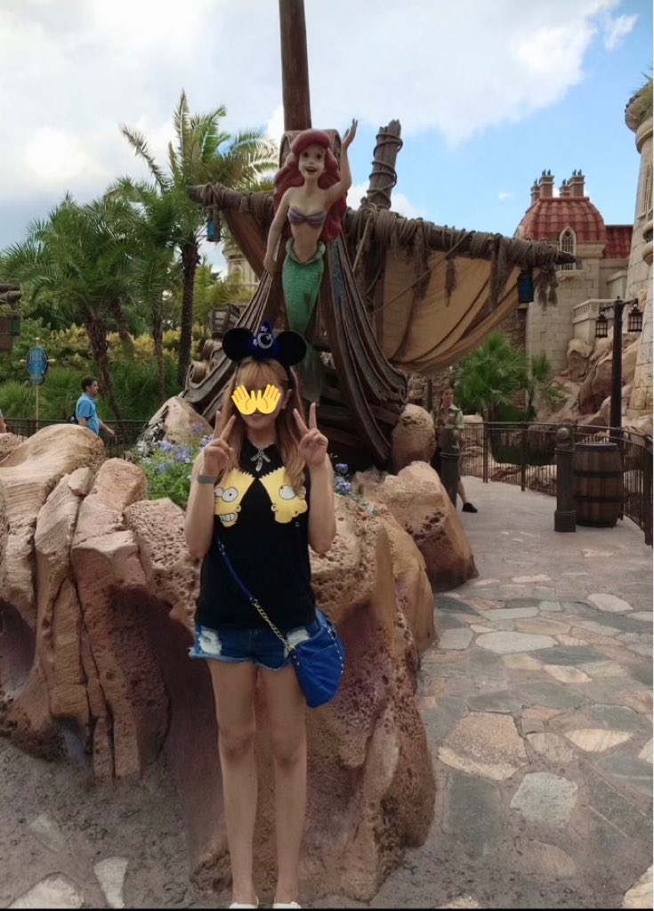 Harburg Minami 11月楽しみがいっぱいだぁー ディズニーシーと新潟行く 海外も早く行きたいなぁ 国内ディズニーは混んでるし スムーズに乗り物に乗れないからすぐ帰っちゃう 長居した事がない 11月は長居しよーと 因みに写真は