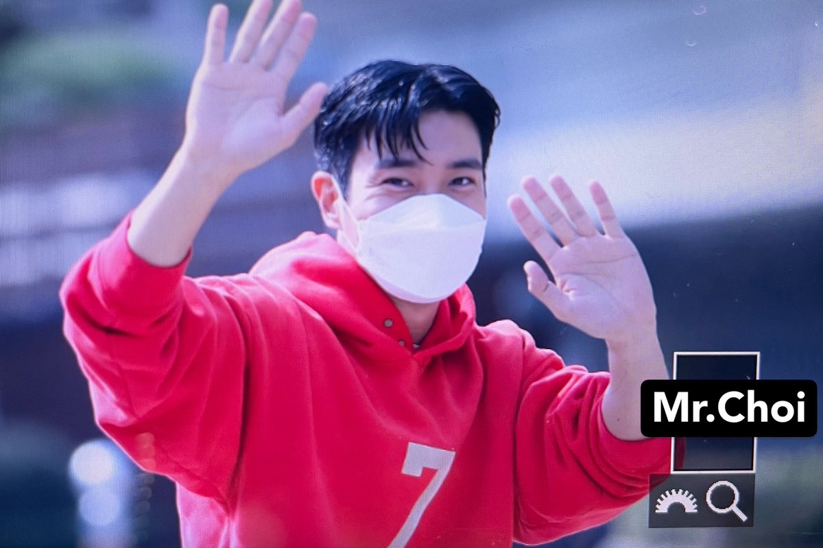 Mr. Choi tweet media