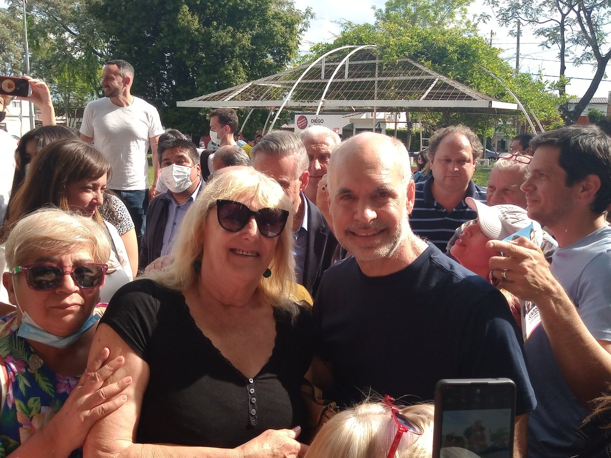 UnirZarateOk's tweet photo. Hoy visitaron la ciudad @horaciorlarreta y @MiguelPichetto acompañando a @MarceloMatzkin recorriendo barrios, emprendimientos e instituciones de Zárate. #EsJuntos #Santilli #Juntos https://t.co/tyyzIt0C1c