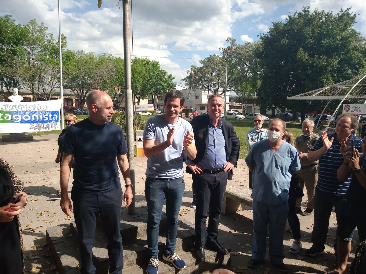 UnirZarateOk's tweet photo. Hoy visitaron la ciudad @horaciorlarreta y @MiguelPichetto acompañando a @MarceloMatzkin recorriendo barrios, emprendimientos e instituciones de Zárate. #EsJuntos #Santilli #Juntos https://t.co/tyyzIt0C1c