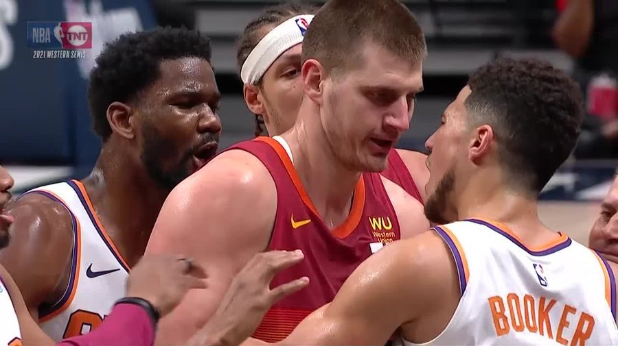 JasonZimmet's tweet photo. @AndyCapaldo "You're not that guy!" - Jokic https://t.co/sqhuJQnW4m
