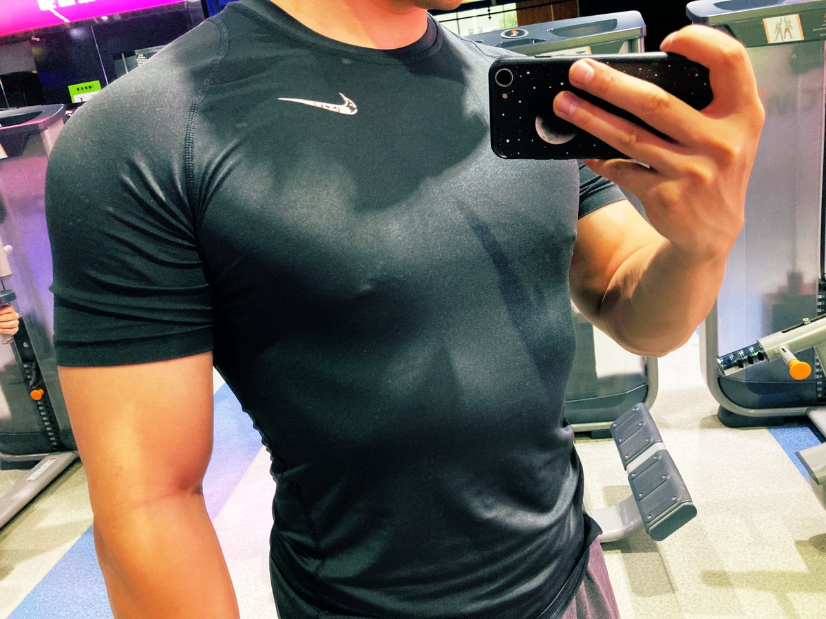 WuPayton's tweet photo. yesterday &amp; today #bodybuilding https://t.co/ebMKn5PBqf
