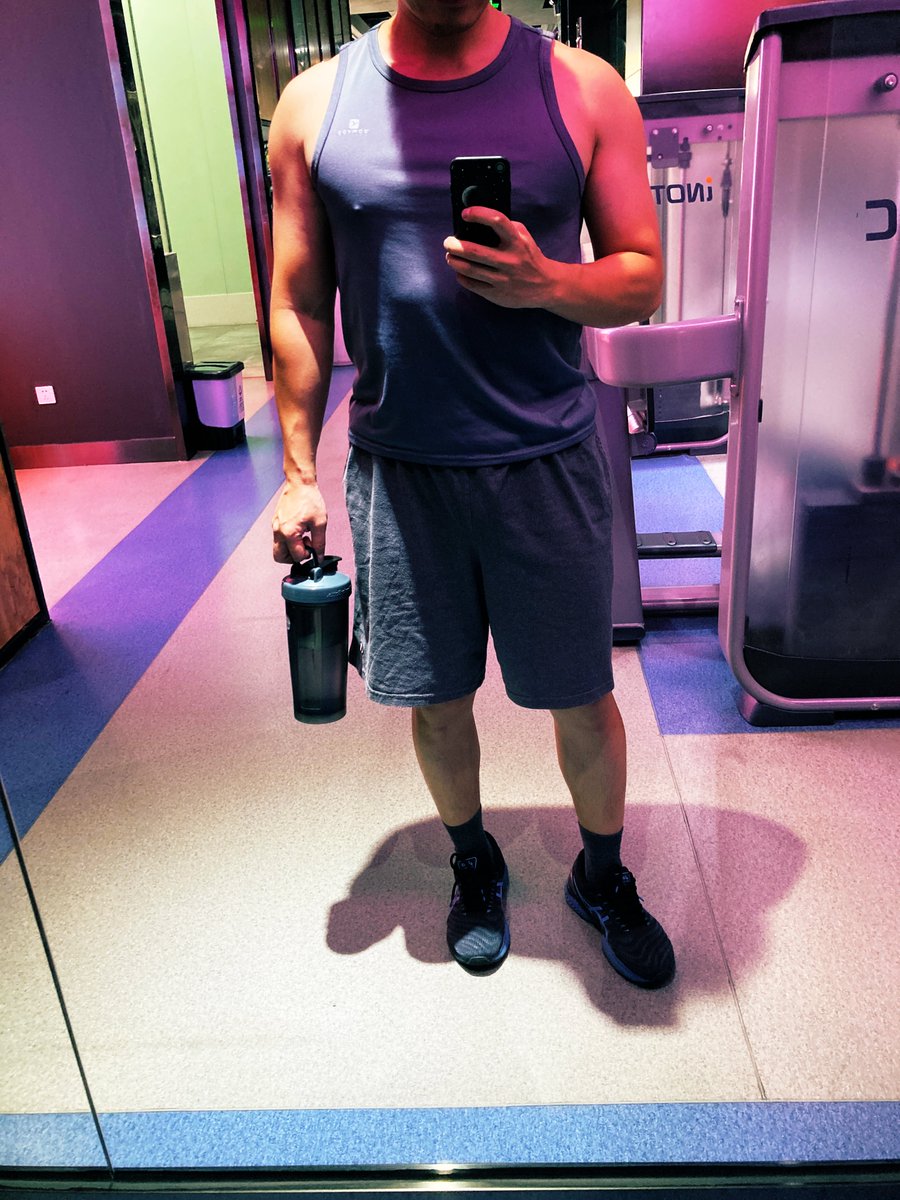 WuPayton's tweet photo. yesterday &amp; today #bodybuilding https://t.co/ebMKn5PBqf