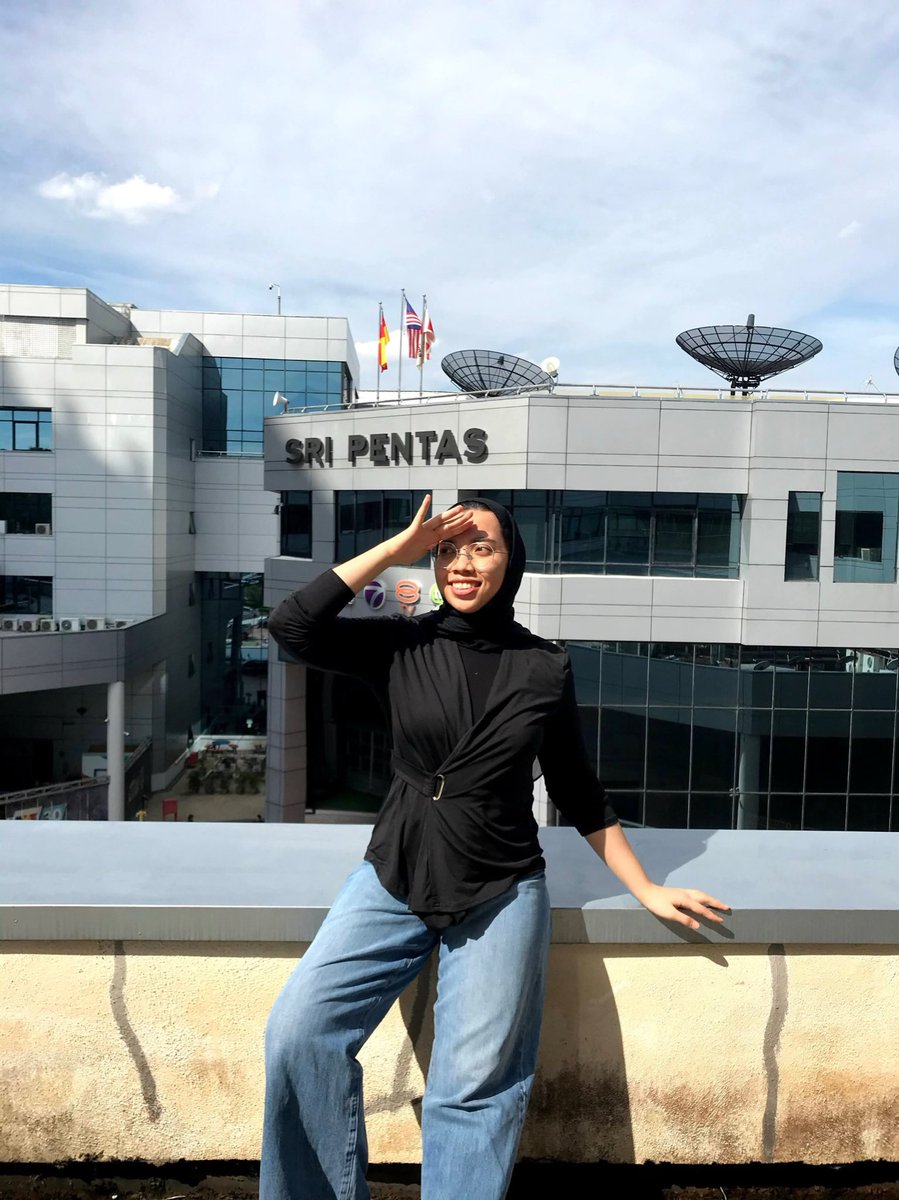 ArishaRozaidee's tweet photo. I have some news that I’ve been dying to share with you guys and now I can finally come clean.

I will be leaving SAYS/RMG/Media Prima in less than a month. 😢

In December, I’ll start a whole new adventure. Nervous, but so excited!! Wish me luck! ✨ https://t.co/5dg8yd3sRX