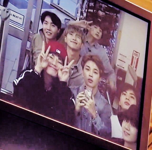 bts smile bot (rest) tweet media
