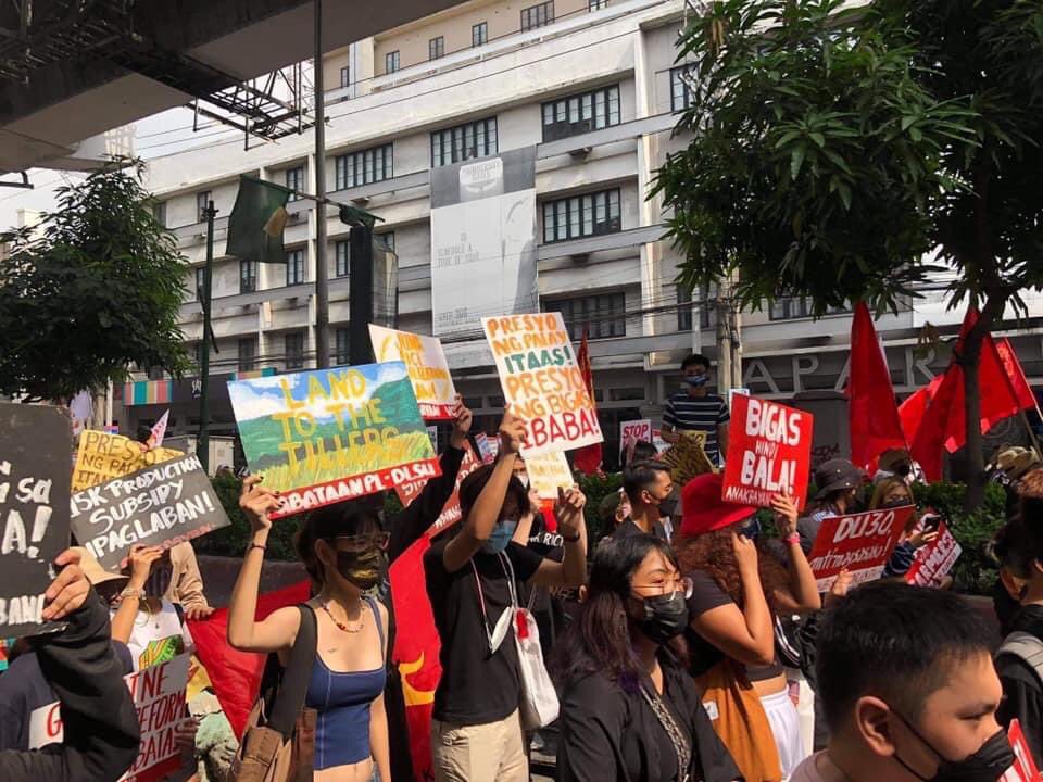 Ang magsasaka ang siyang nagbubungkal, nagpapakain sa atin, marapat lamang na makibaka at tumindig sa hanay ng magsasaka, para sa Lupa, Ayuda, at Hustisya!

#StandWithFarmers 
#OctoberPeasantMonth
#LupaAyudaHustisya
#PeasantMonth2021