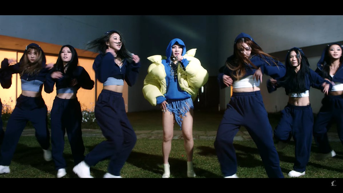 monky_p's tweet photo. แชรินเก่ง
#ALPHA #LIVEPERFORMANCEVIDEO #SPICY #LOVERLIKEME #TIEACHERRY #LETIT #CL #CHAELINCL #씨엘 https://t.co/Z2627AK0y8