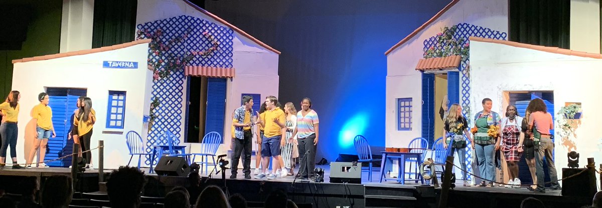 1ClarkKerry's tweet photo. Mama Mia night 2 had me singing in my seat and in the aisles! @ClarkChargers Ms. Pennington, thank you for sticking with it through Covid and bringing this to life tonight! You and your kids amaze!! https://t.co/29NwVZIBlJ