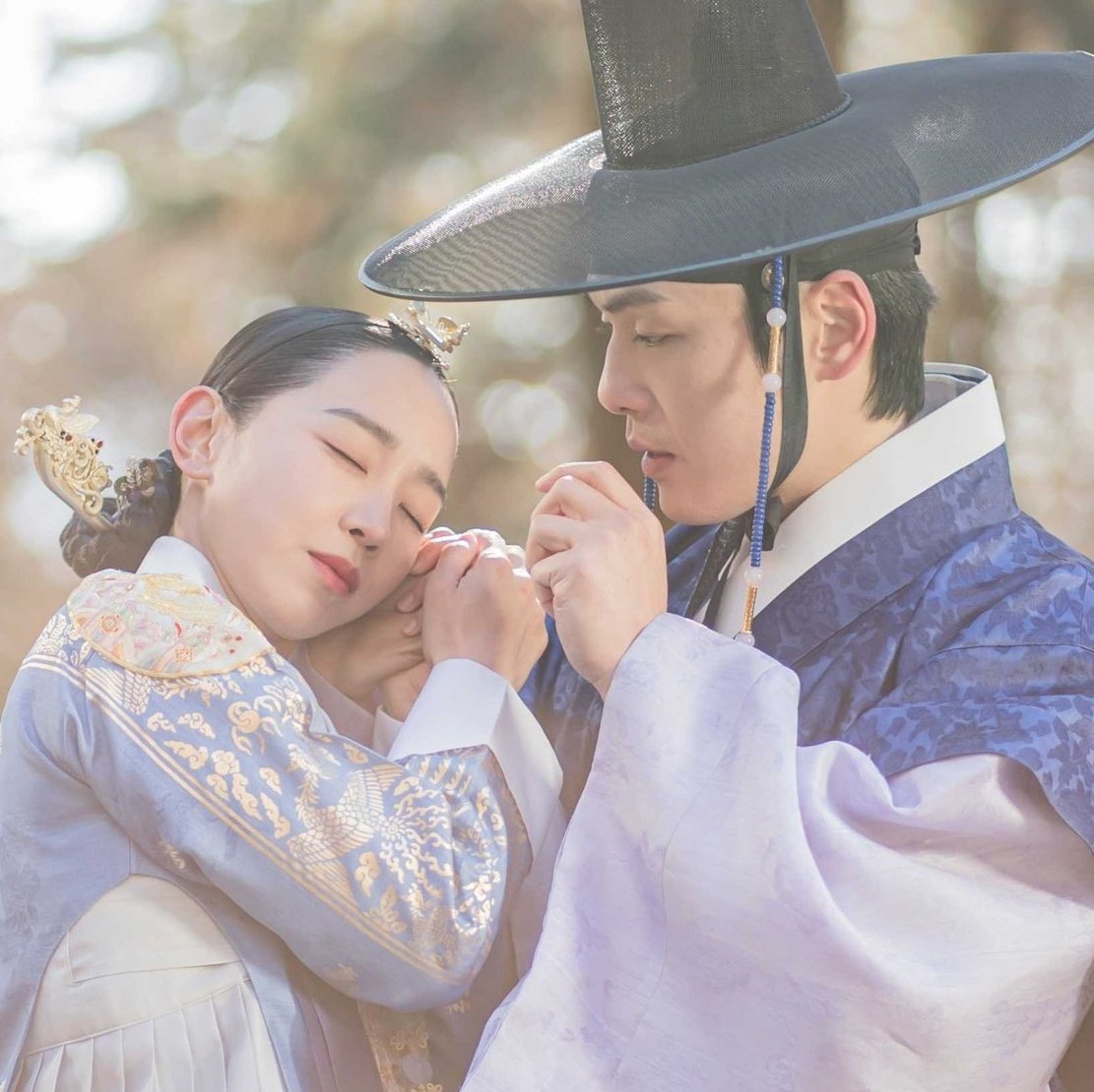 songjunghae's tweet photo. superior couple, superior drama, superior cast, superior acting skills

all in Mr. Queen~! https://t.co/rJepDVZPx8