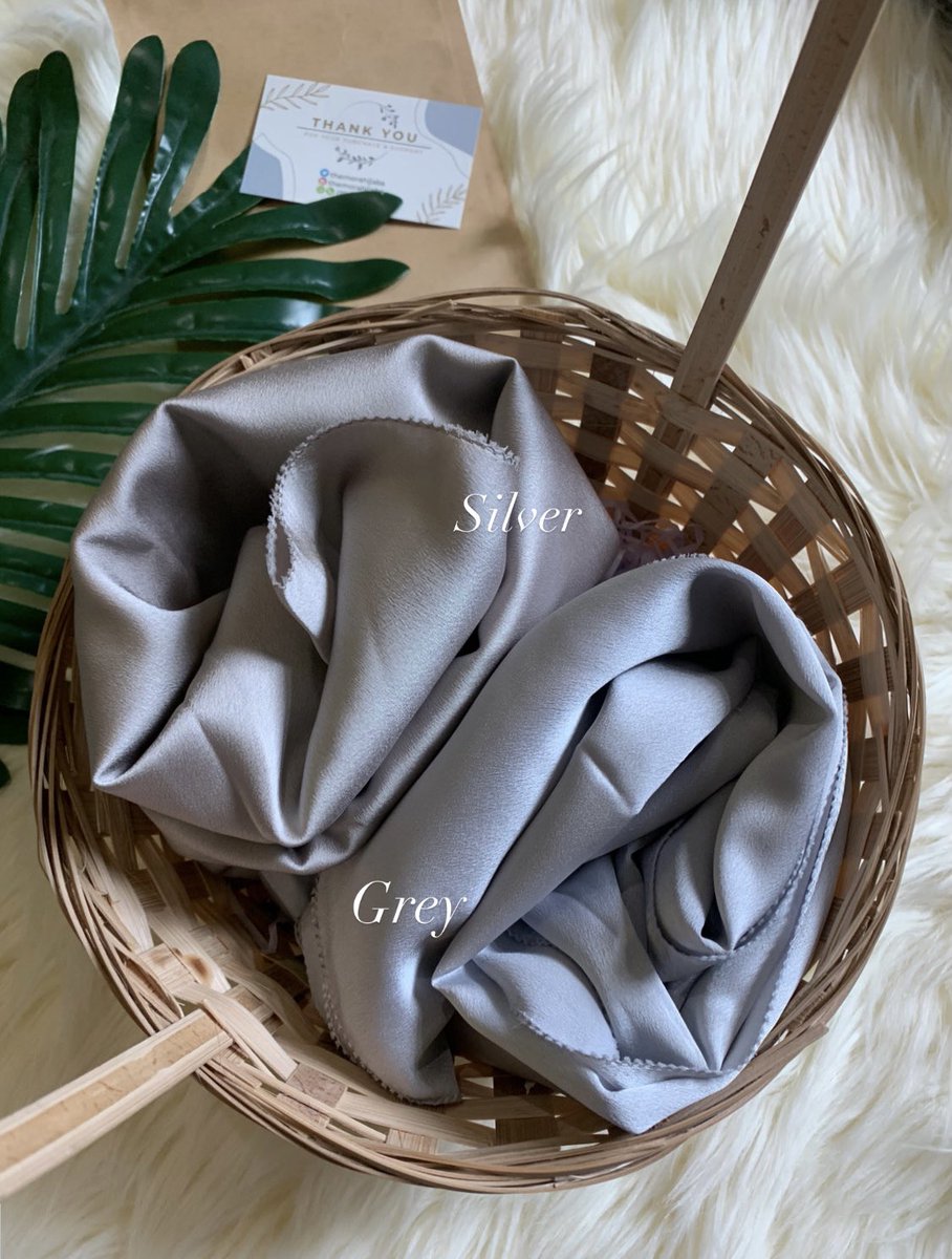 themorahijabs's tweet photo. — Shawl Satin Eyelash 
— RM20 , Buy two with giftbox RM18 each. https://t.co/JxMCGKNyUQ