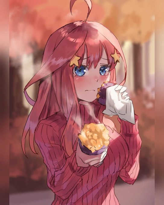 ⭐ Itsuki Nakano ⭐さんがTwitterに投稿した中野五月(五等分の花嫁)のイラスト。